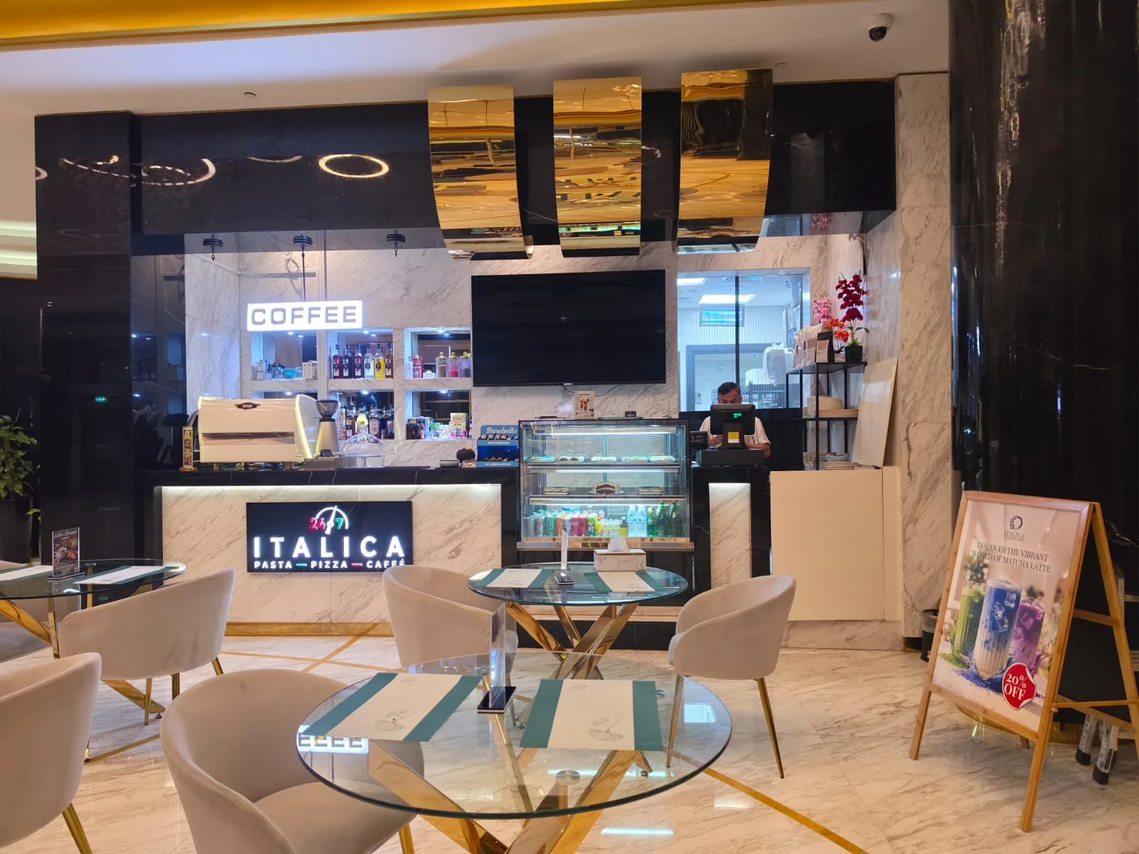Italica by The Shin Table